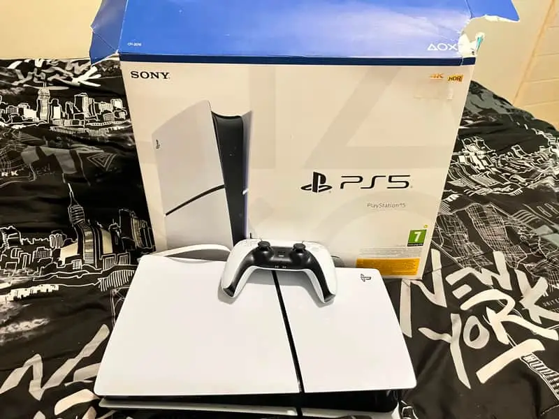 Sony PS5 slim disk edition(secondhand)1 year old