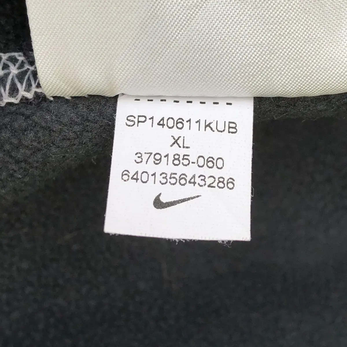 Nike Therma-Fit Hubble Huskies Quarter-Zip Pullover