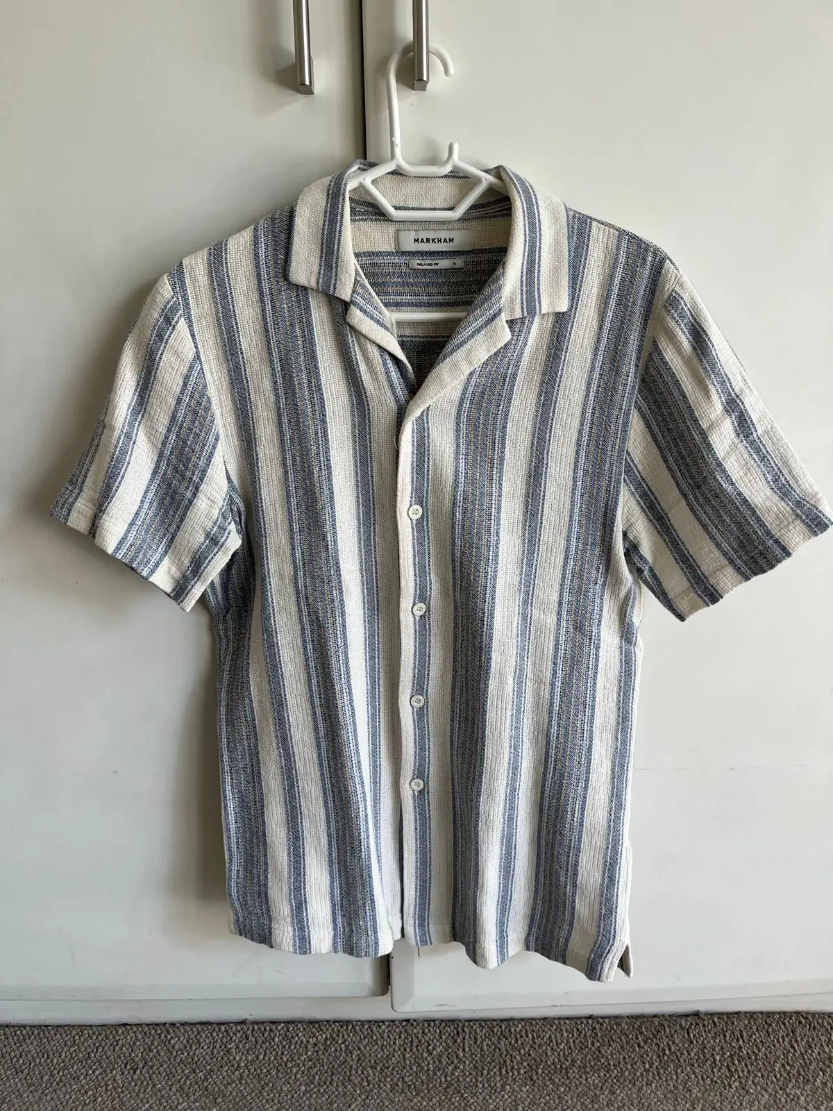 Markham Striped Short-Sleeve Button-Up Shirt Size S