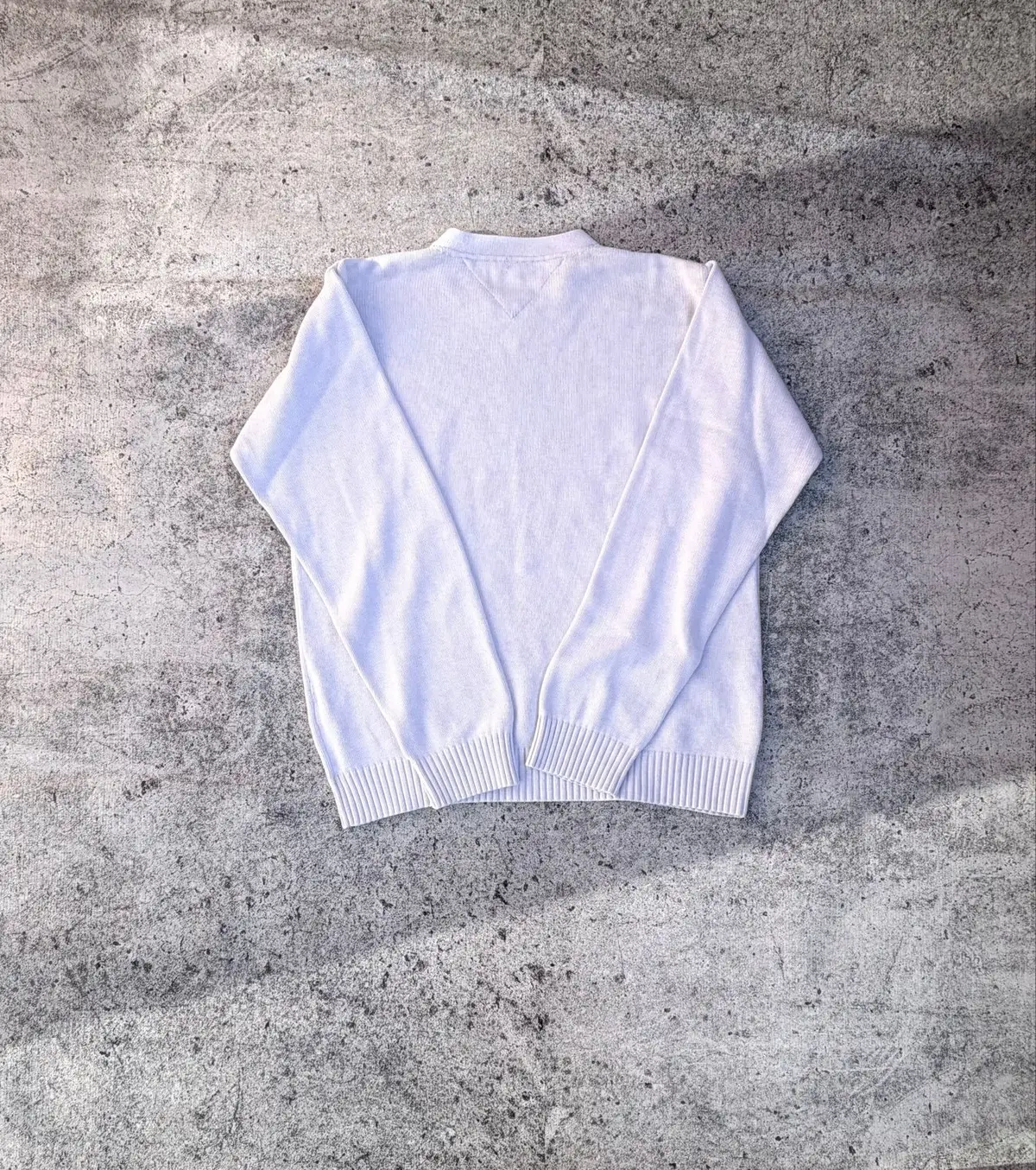 Tommy Hilfiger White V-Neck Knit Sweater