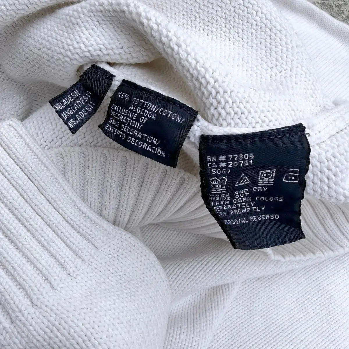 Tommy Hilfiger White V-Neck Knit Sweater