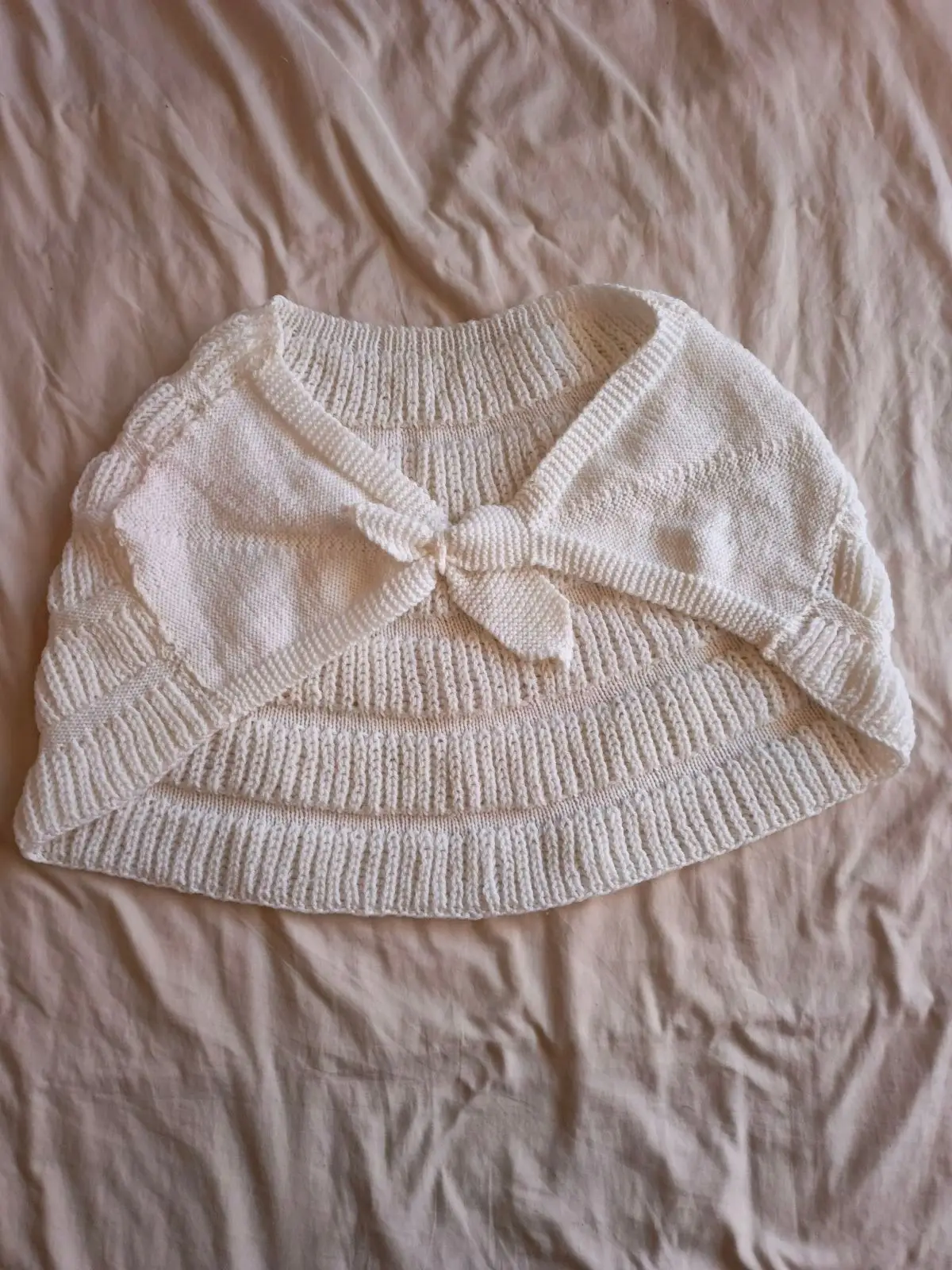Cream Knit Sweater with Bow Detail Size L