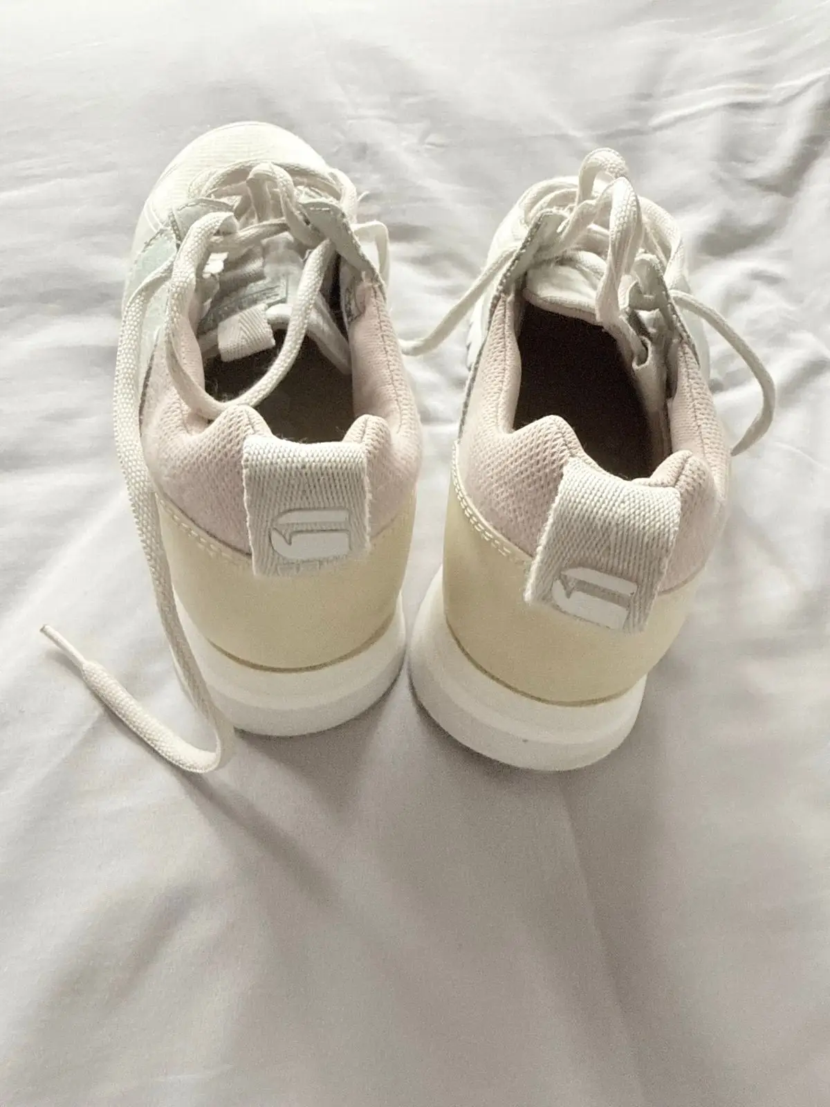 G-Star RAW White Grey Suede Sneakers Size 6.5
