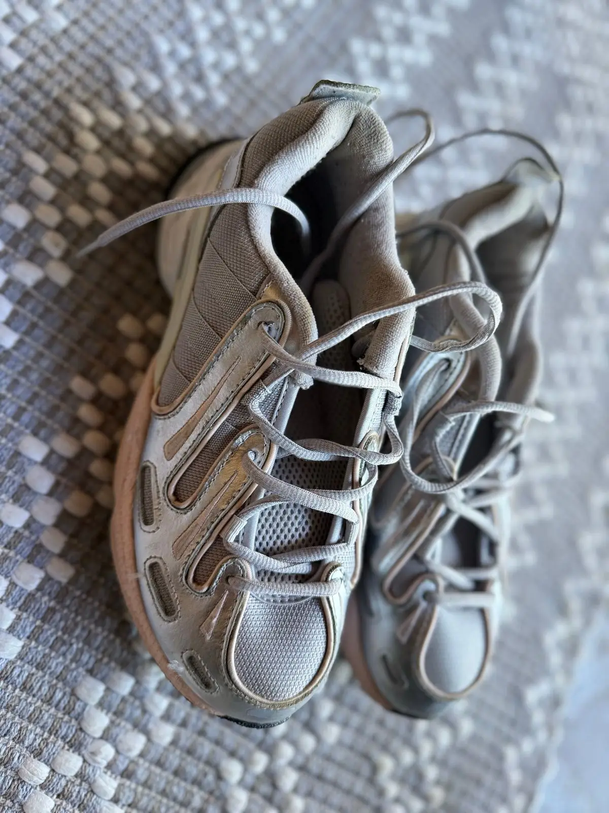 Adidas Hiking Sneakers Beige Size 6