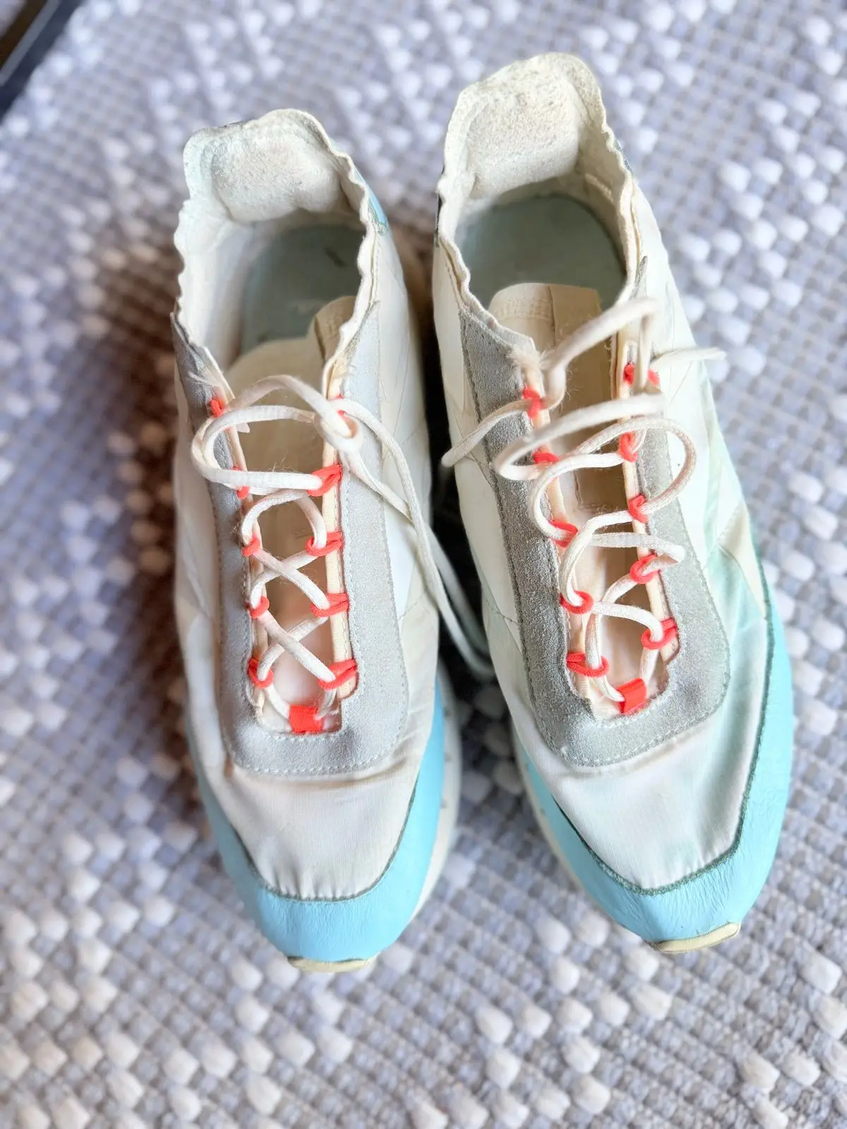 Reebok Vintage Canvas Sneakers Cream & Blue