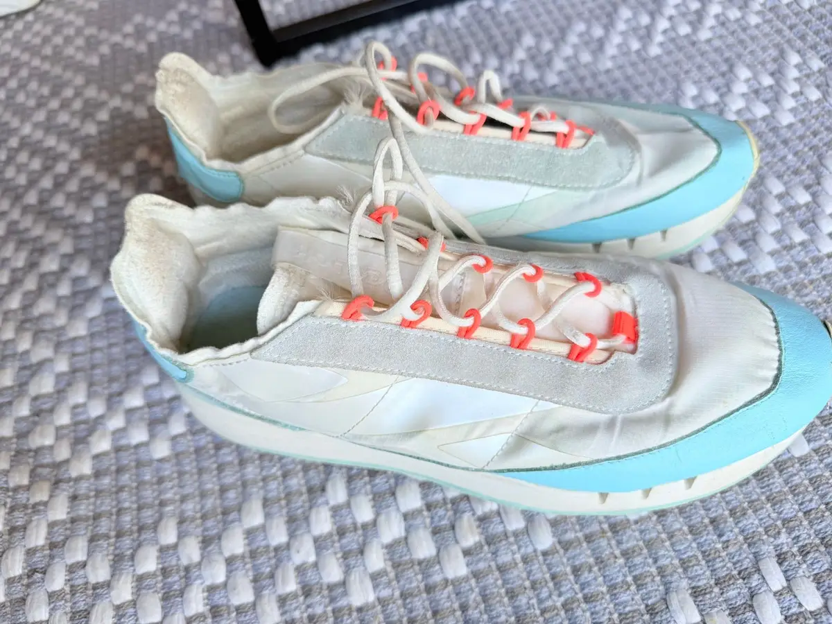 Reebok Vintage Canvas Sneakers Cream & Blue