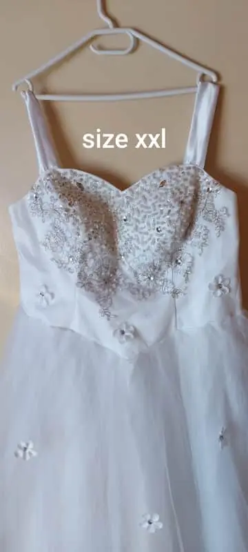 Wedding gown