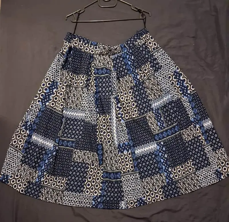 Patterned blue and White Skirt