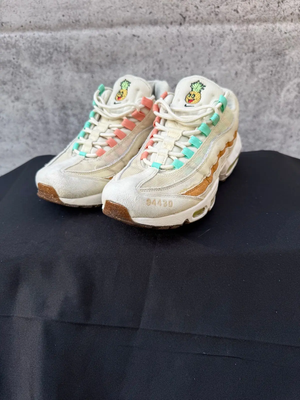 Nike Air Max 95 Cream Pineapple Lace Sneakers Size 7