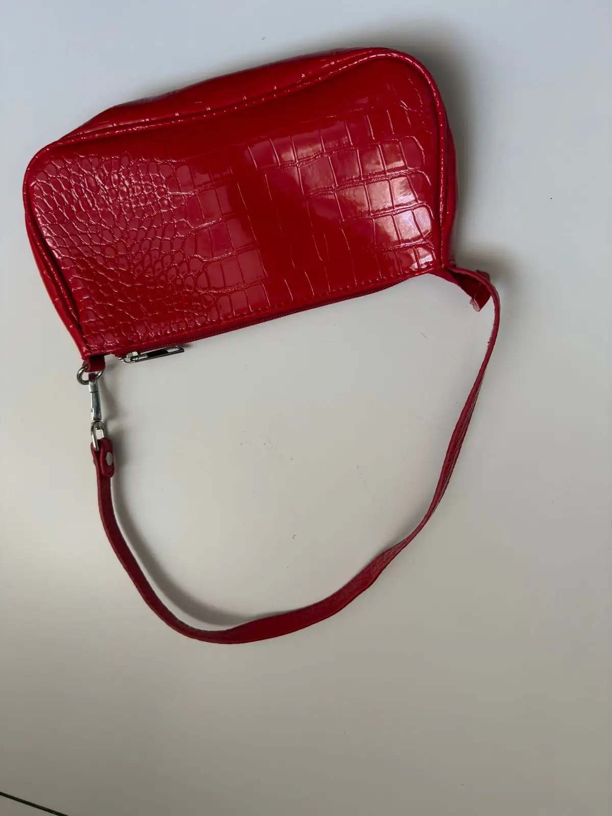 Shein Red Crocodile-Embossed Clutch Wallet with Wrist Strap