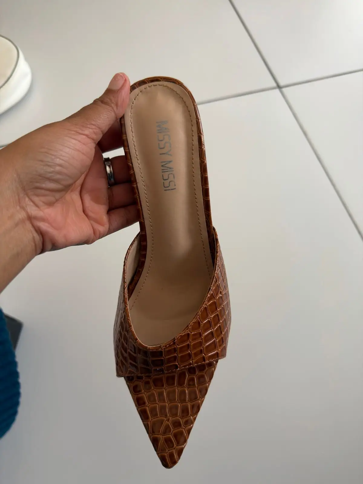 Missy Missi Brown Crocodile Mules Size 5