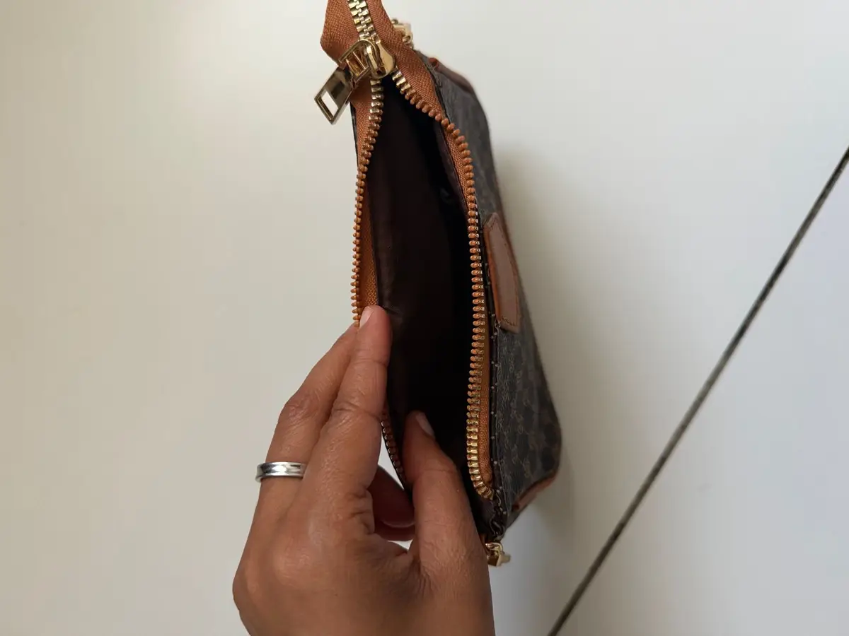 GG Monogram Canvas Shoulder Bag Cognac Trim