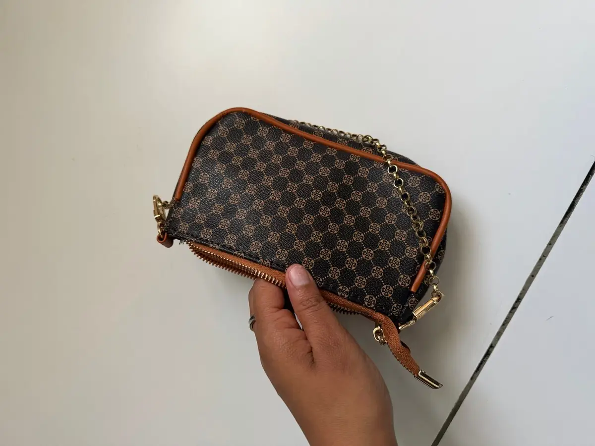 GG Monogram Canvas Shoulder Bag Cognac Trim