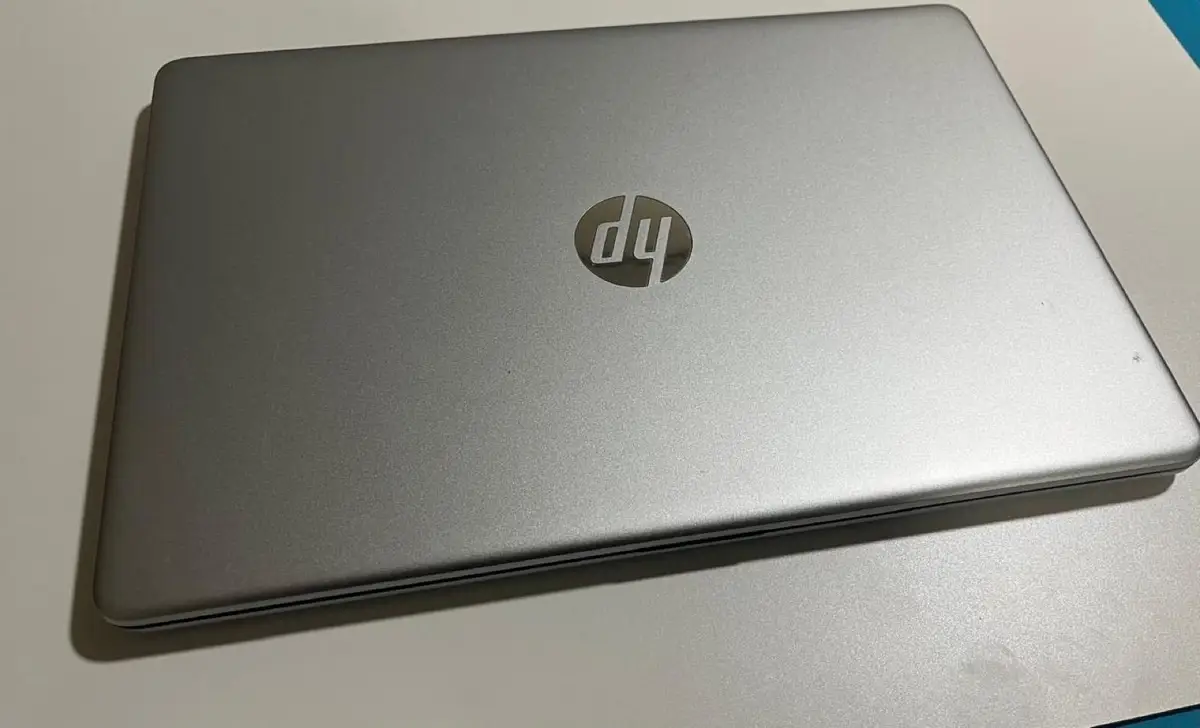 HP Silver Laptop