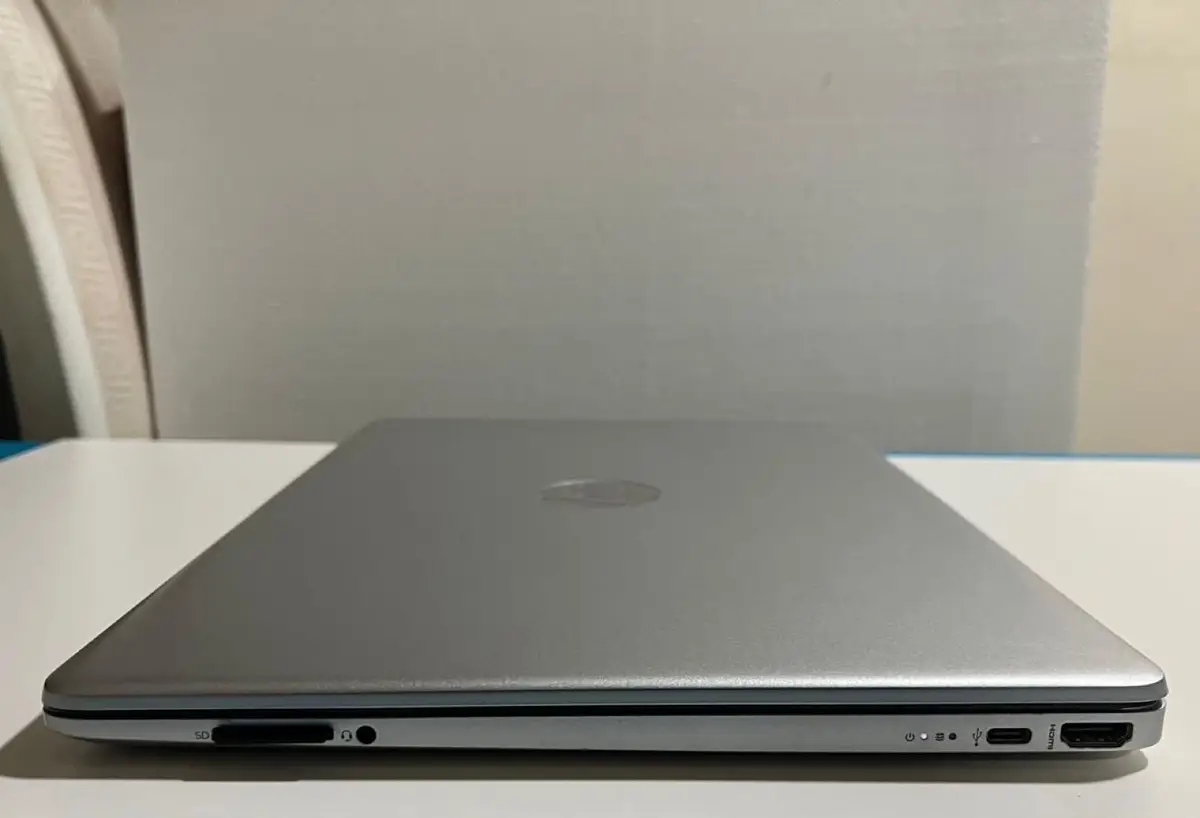 HP Silver Laptop