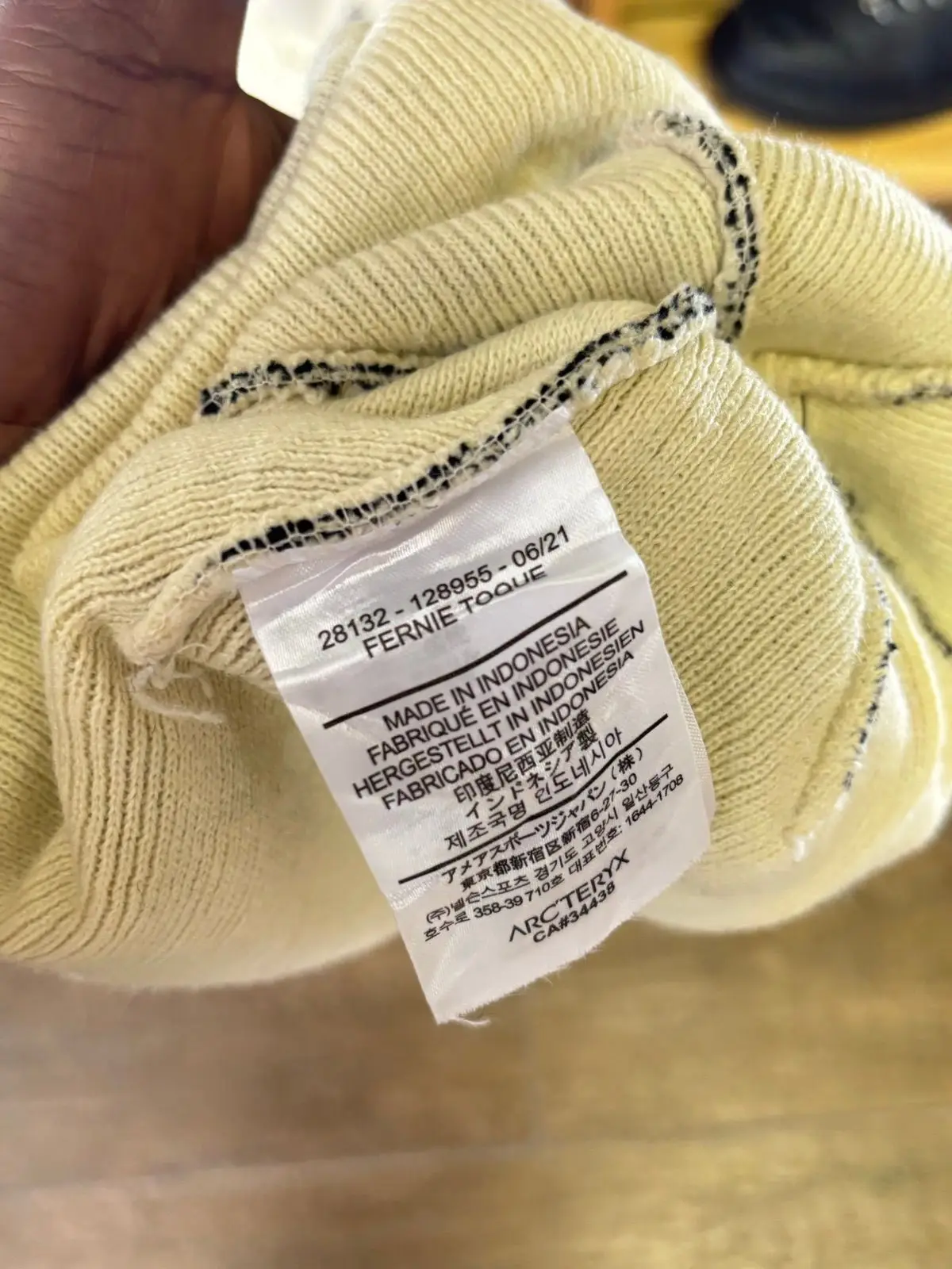 Arc'teryx White Beanie Black Logo