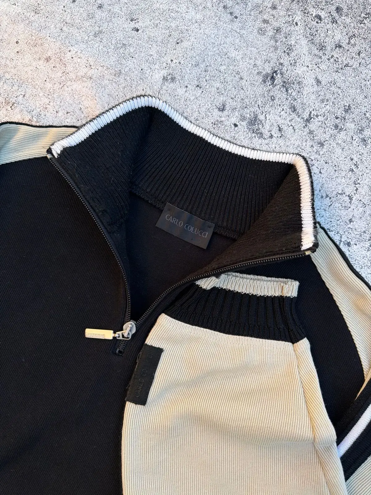 Black & Beige Quarter-Zip Pullover Sweater Size L