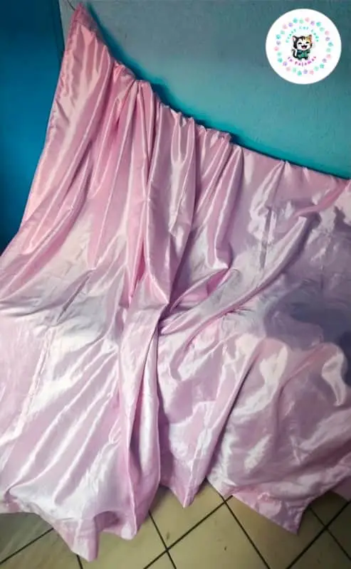 💕 PINK SATIN CURTAINS x2 💞