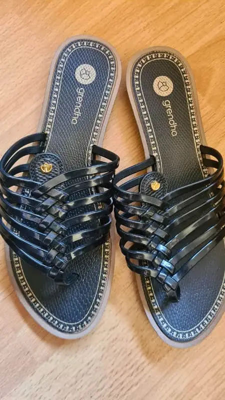 GRENDHA Women's flat platform slides. Still new never worn.