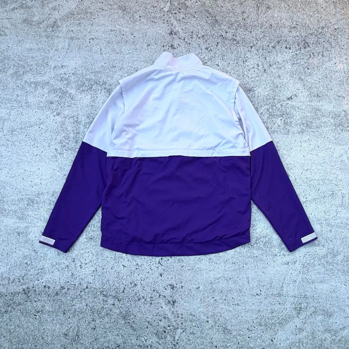 Nike Sneakers — Size L