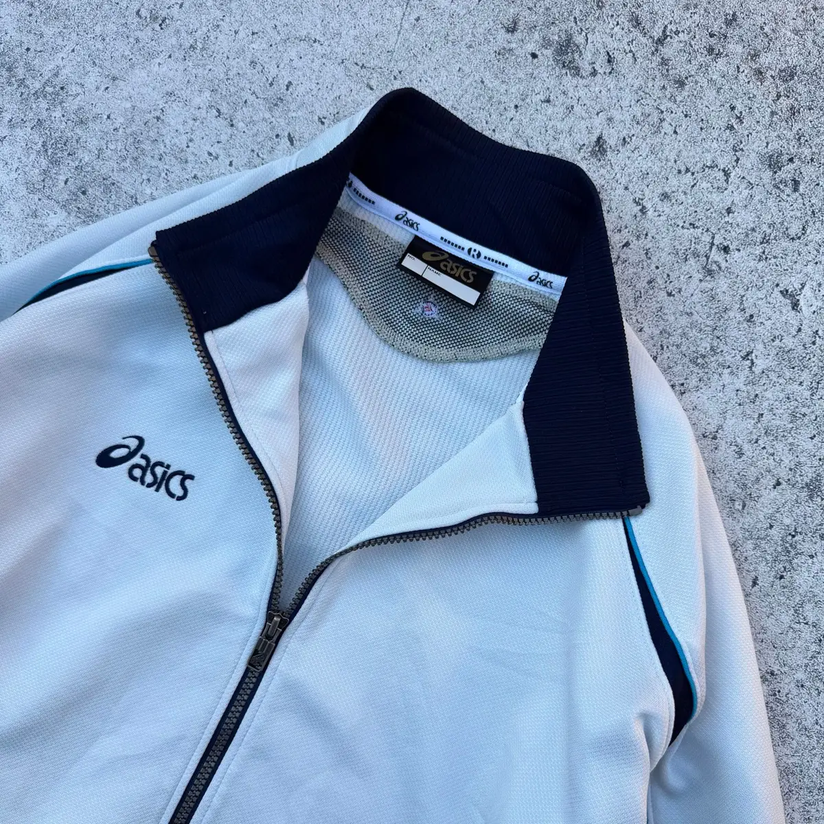 Asics Item — Size L