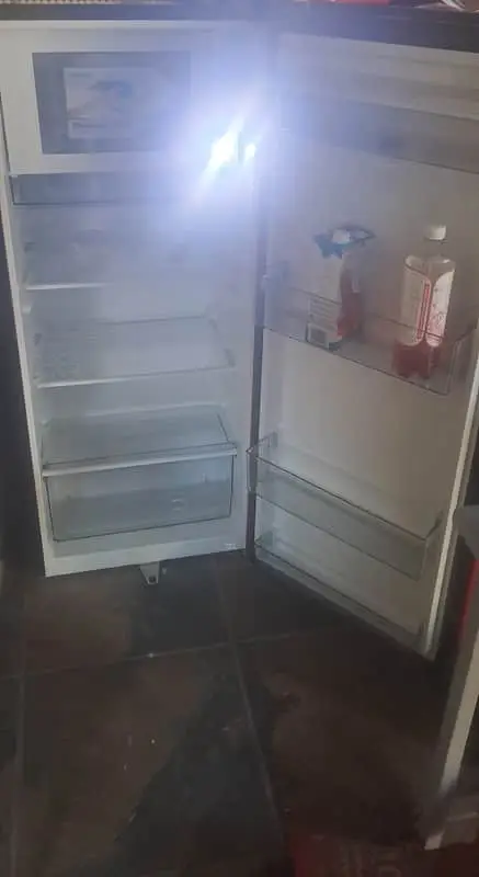 Hisense 177 Litee fridge