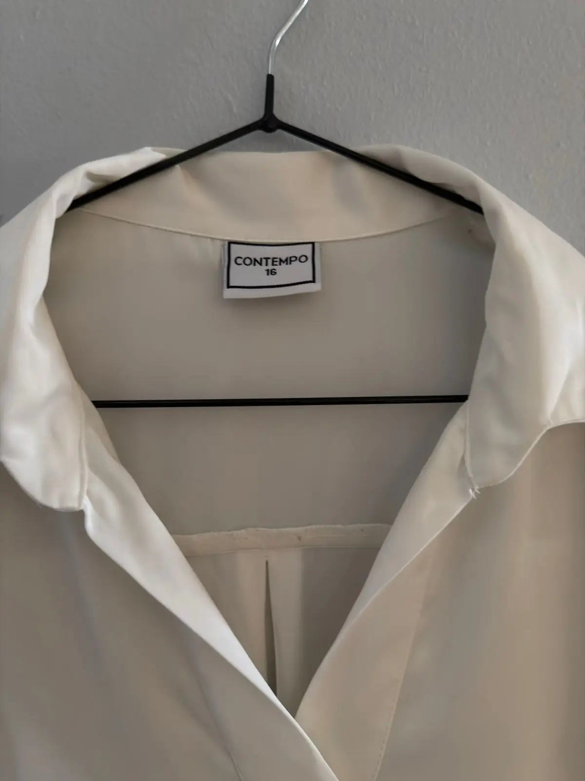 Contempo White Long-Sleeve Blouse Size 16