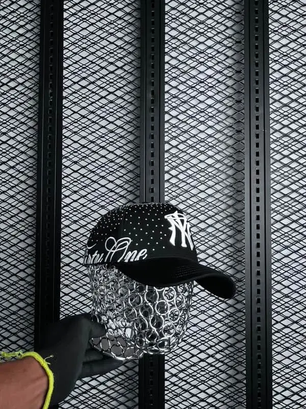 y2k style fitted caps