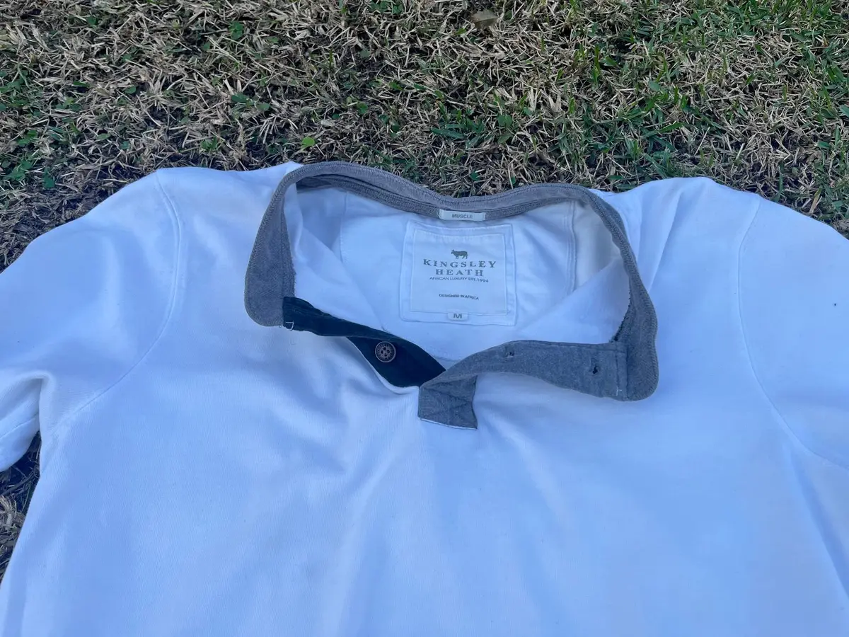 Kingsley Heath White Henley T-Shirt with Grey Collar