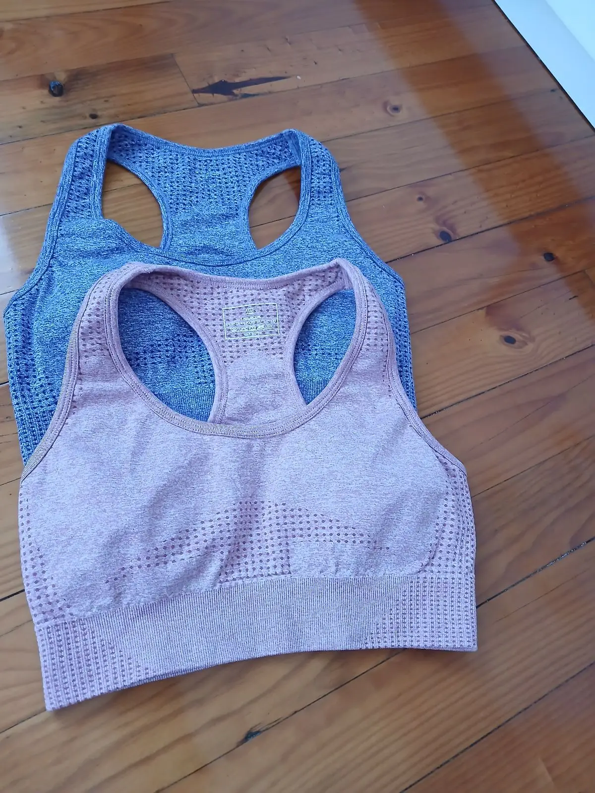 Pink Seamless Athletic Sports Bra