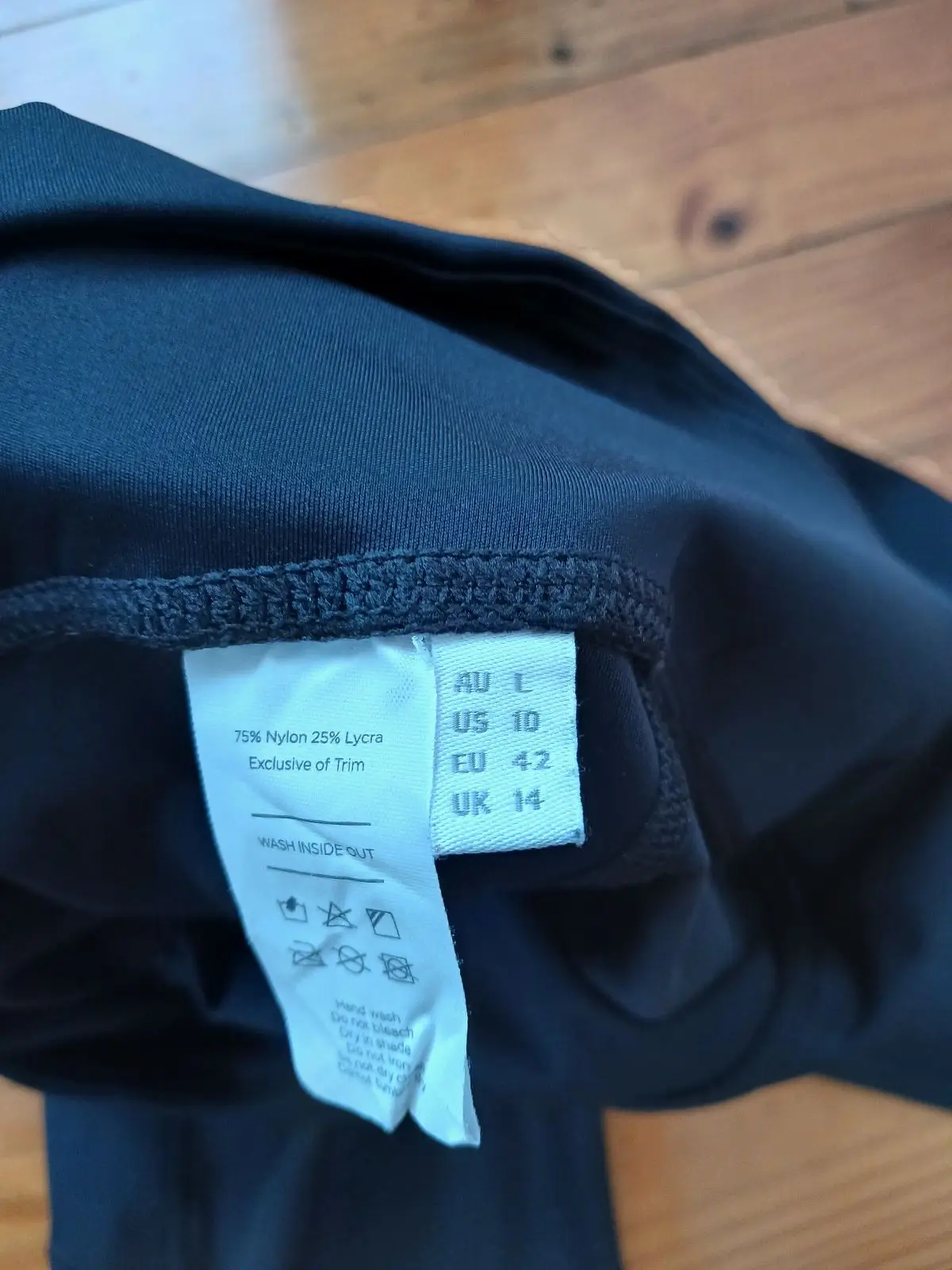 Black Athletic Leggings with Mesh Panels