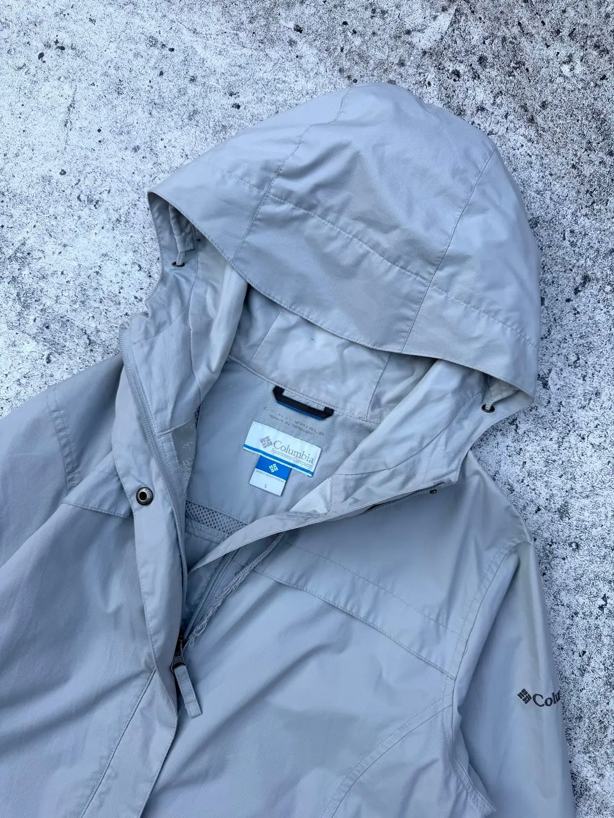 Columbia Light Grey Hooded Rain Jacket with Belt