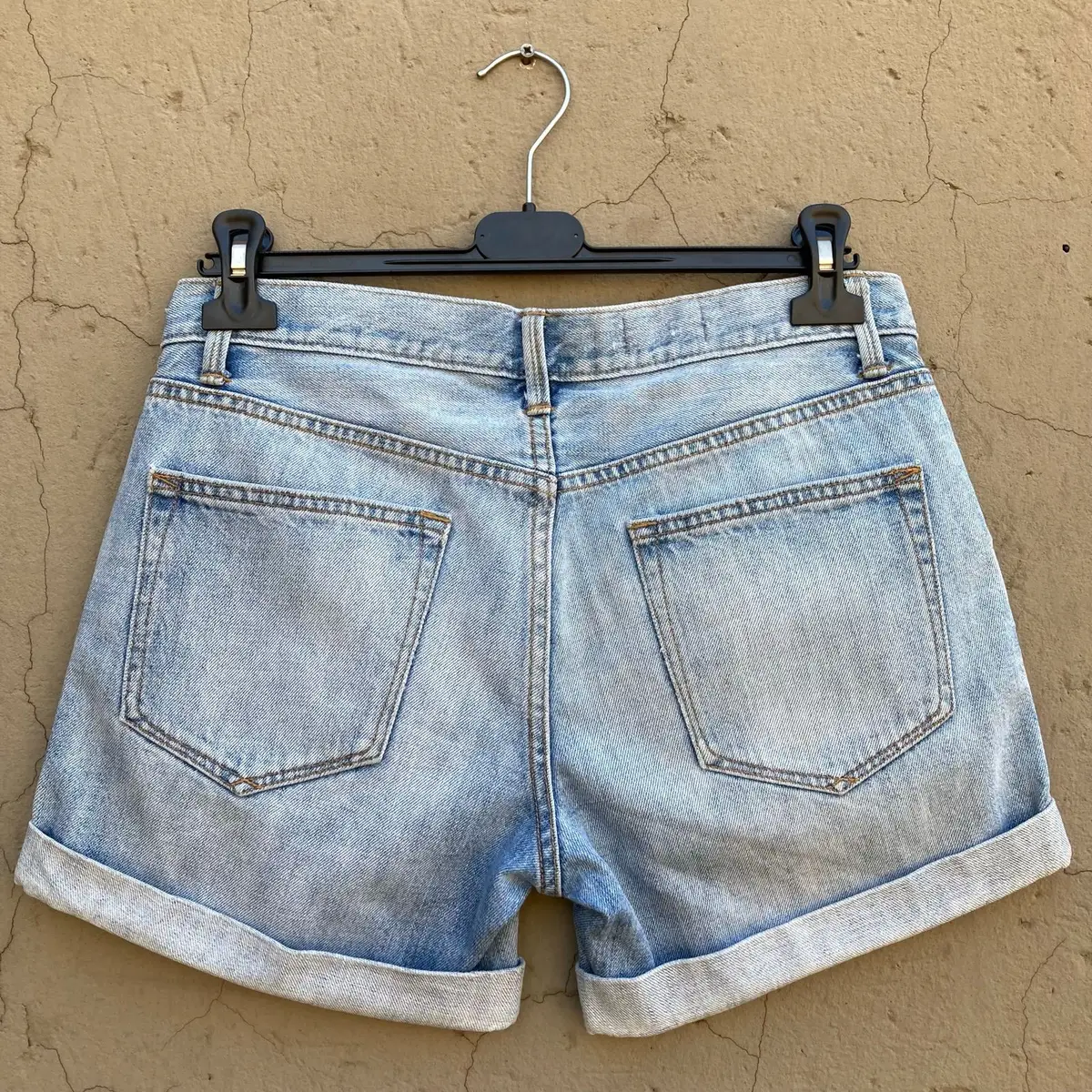 Gap 1969 Sexy Boyfriend Denim Shorts Light Blue Size 26