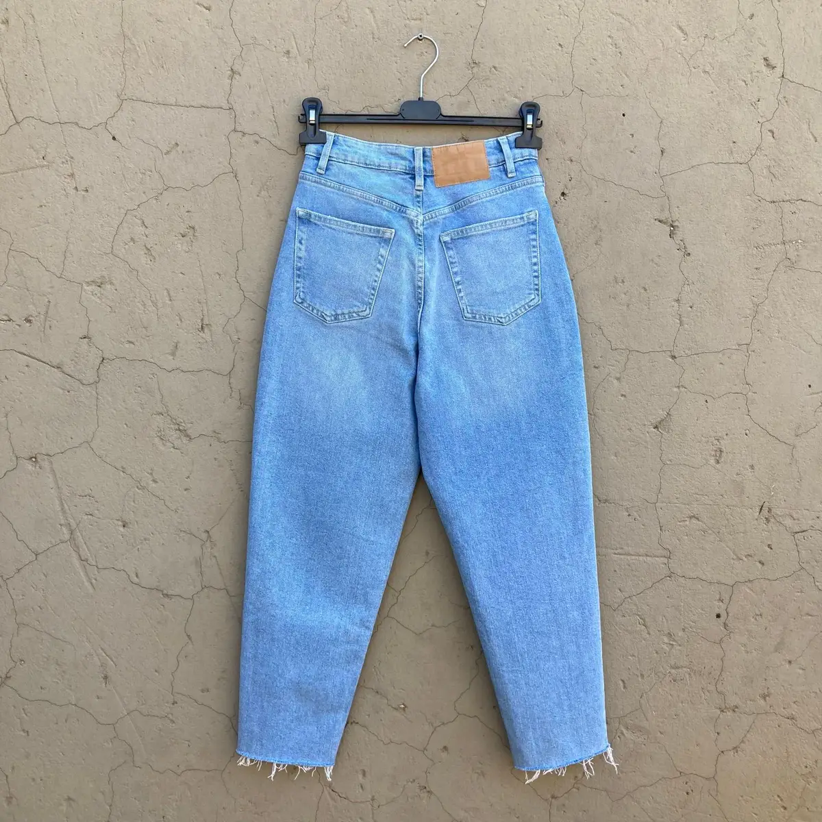 H&M Light Wash High-Waisted Mom Jeans
