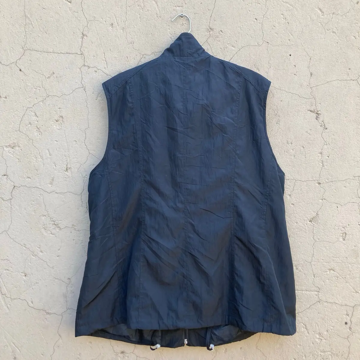 Vera Wang Black Sleeveless Zip Vest