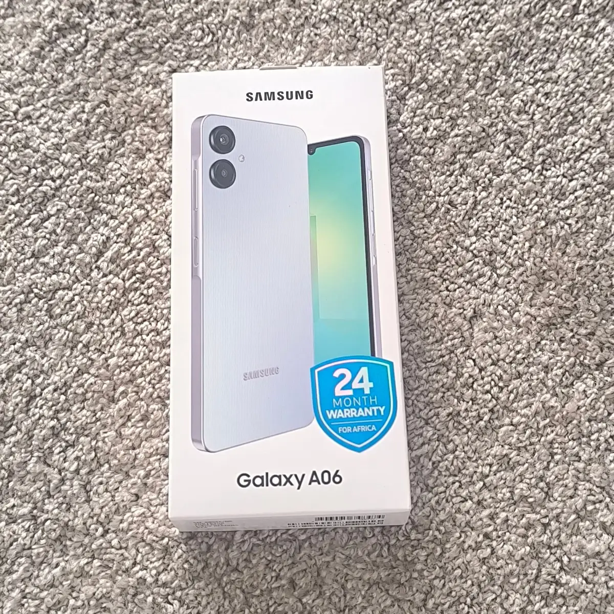 Samsung Galaxy A06 Smartphone Box