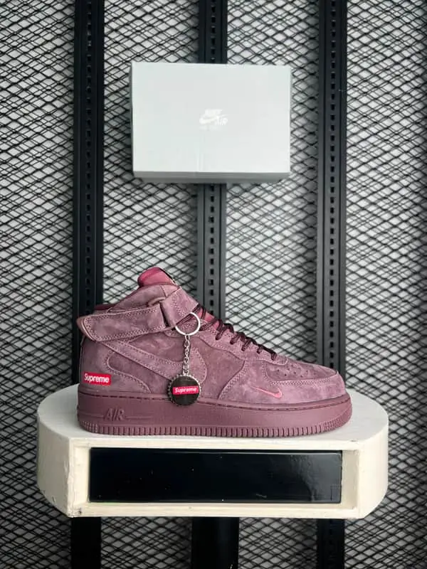 Nike x Supreme Nike × supreme sizes 6-10