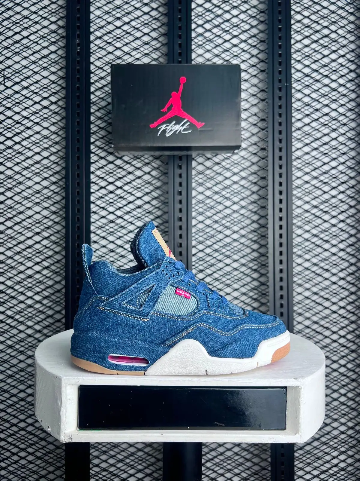 Jordan Air Jordan 4 Retro Levi's Denim