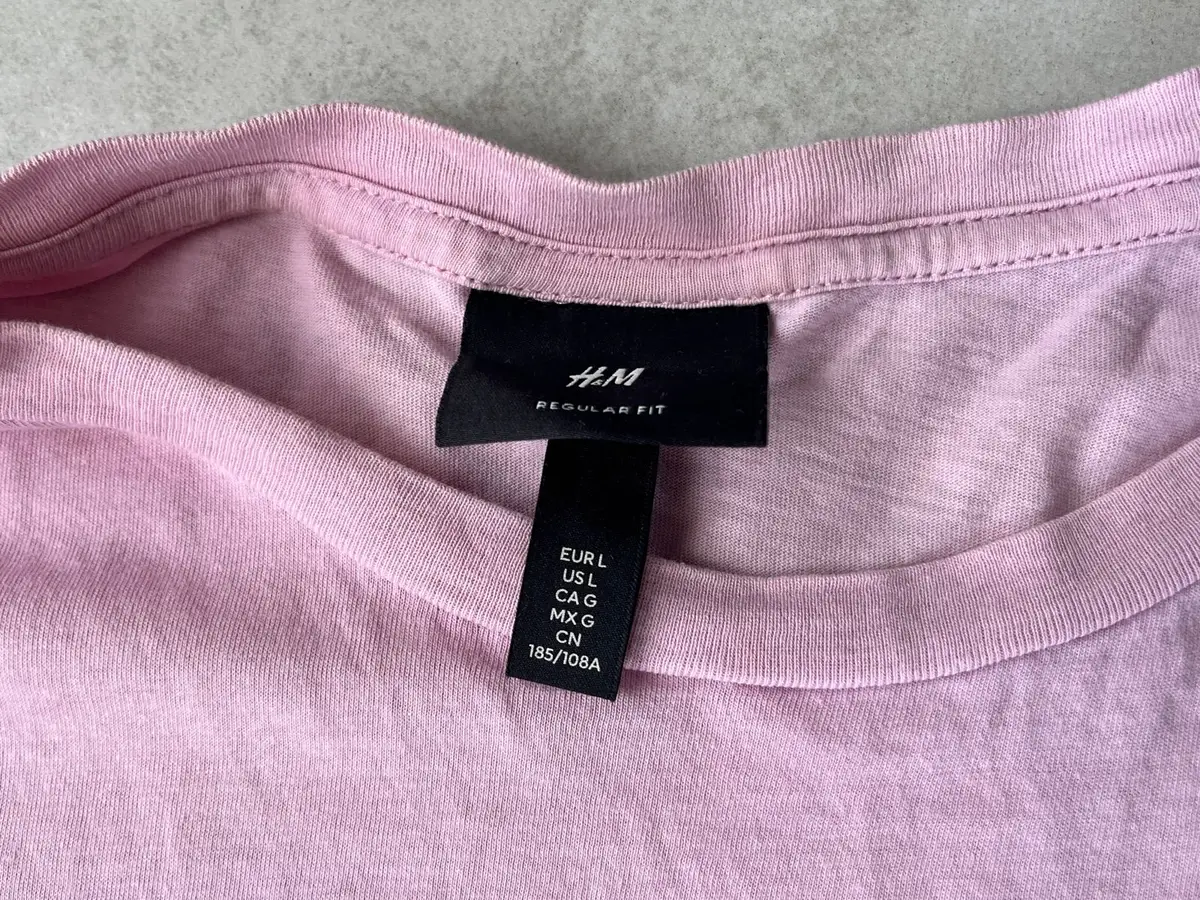 H&M Pink Graphic T-Shirt