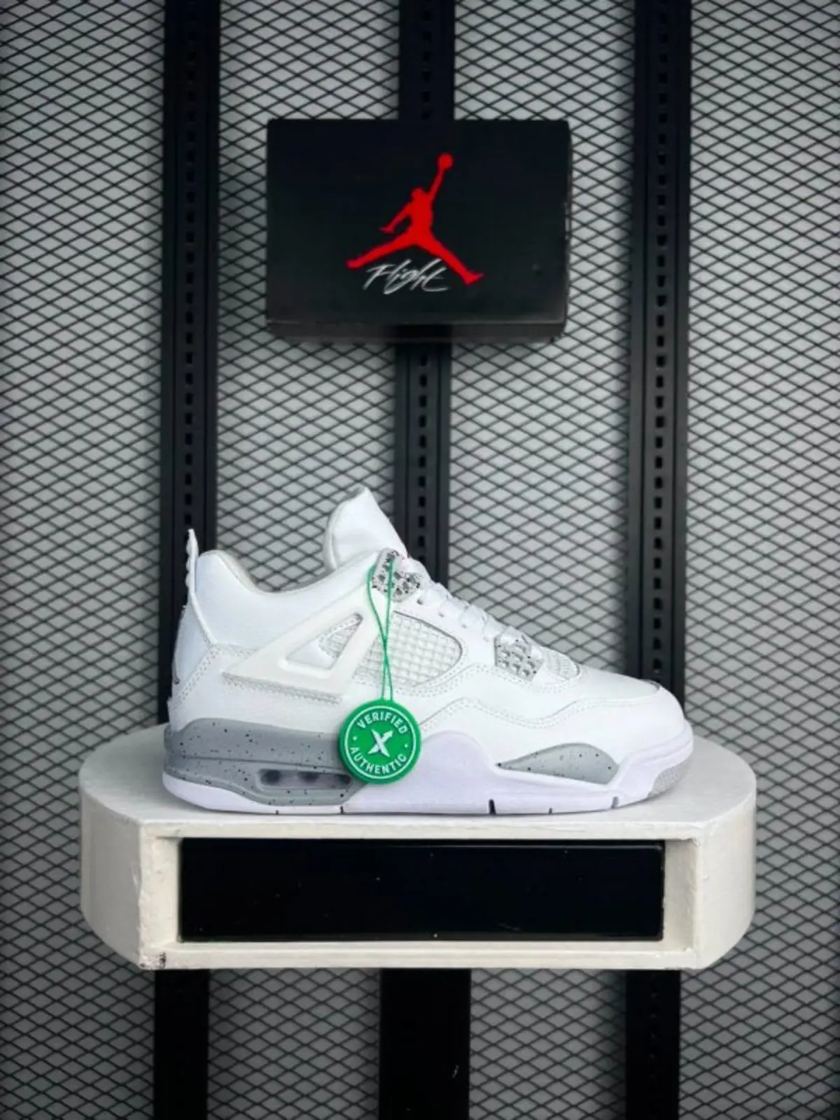 Air Jordan 4 Retro White Oreo