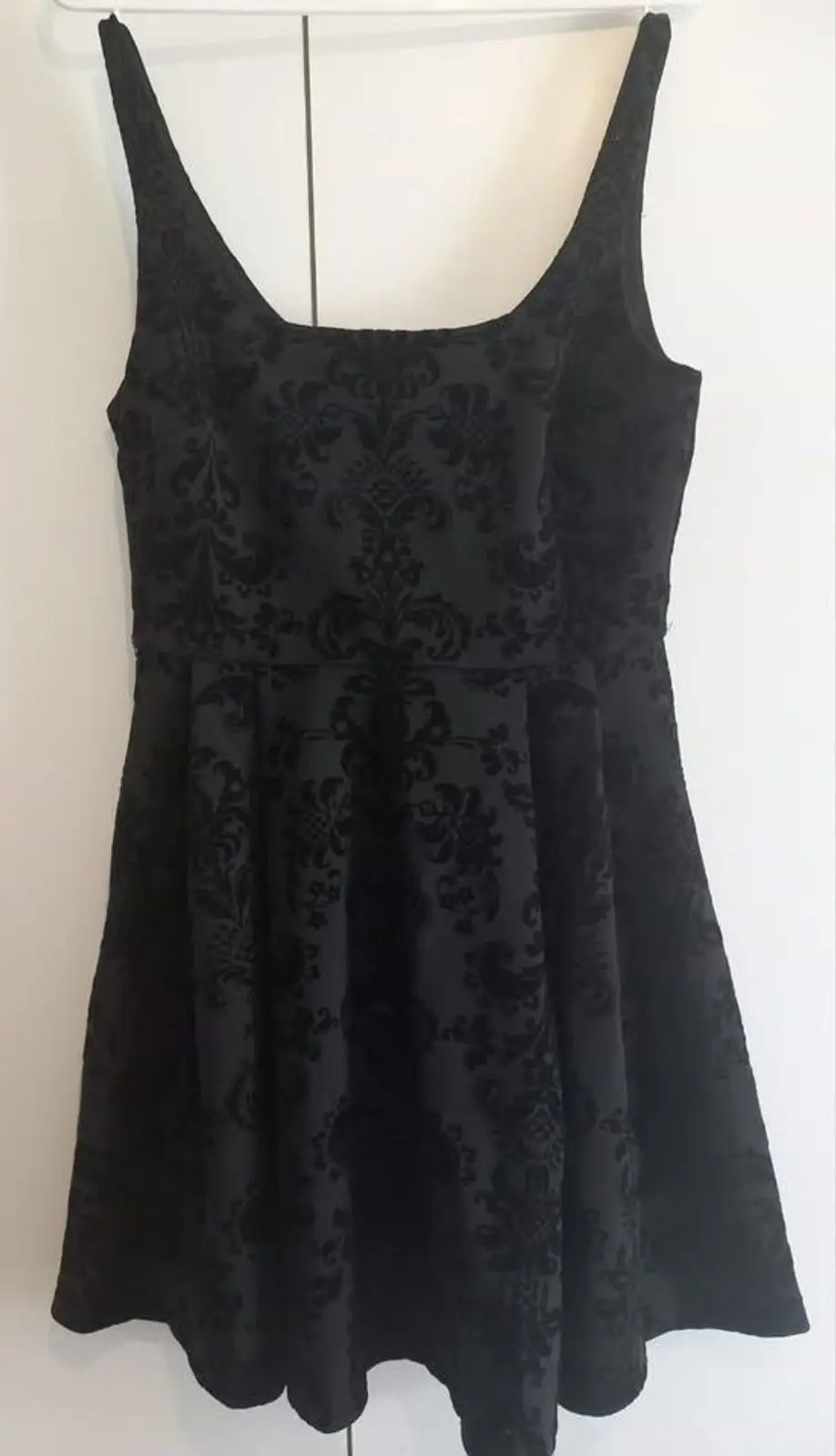 Black Damask Pattern Sleeveless Dress