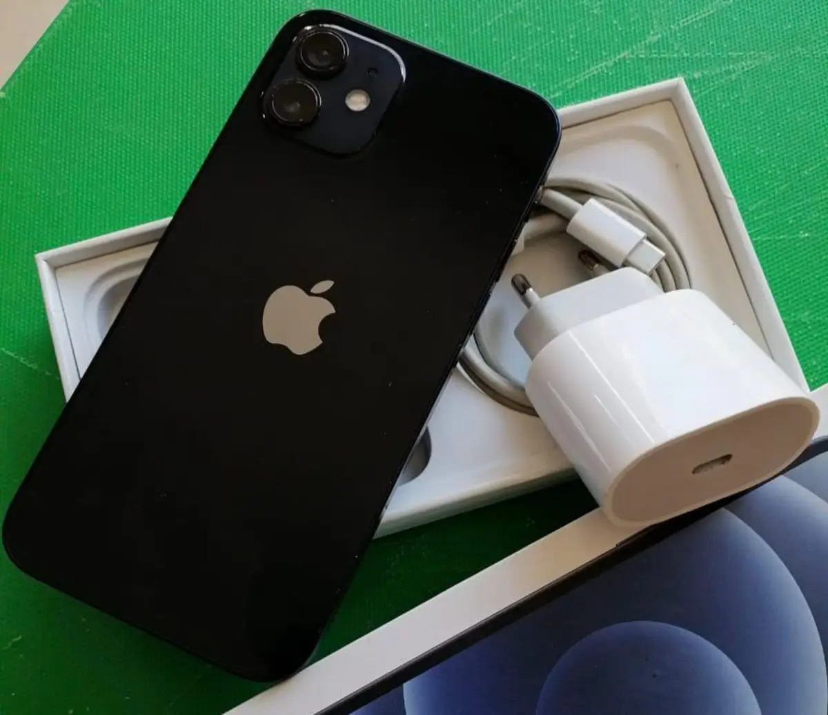 Apple iPhone