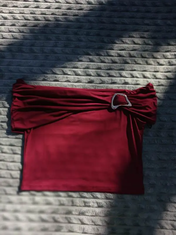 H&M Classic & Elegant crop top