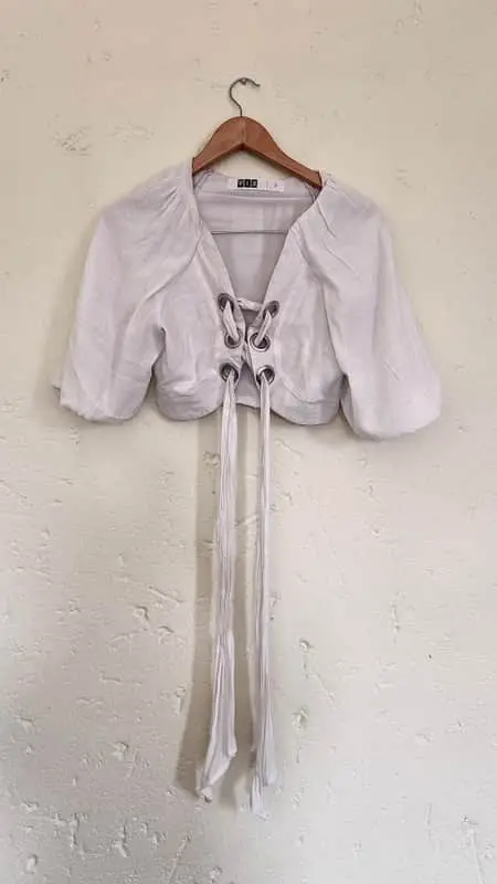 White Cropped Feminine Shirt