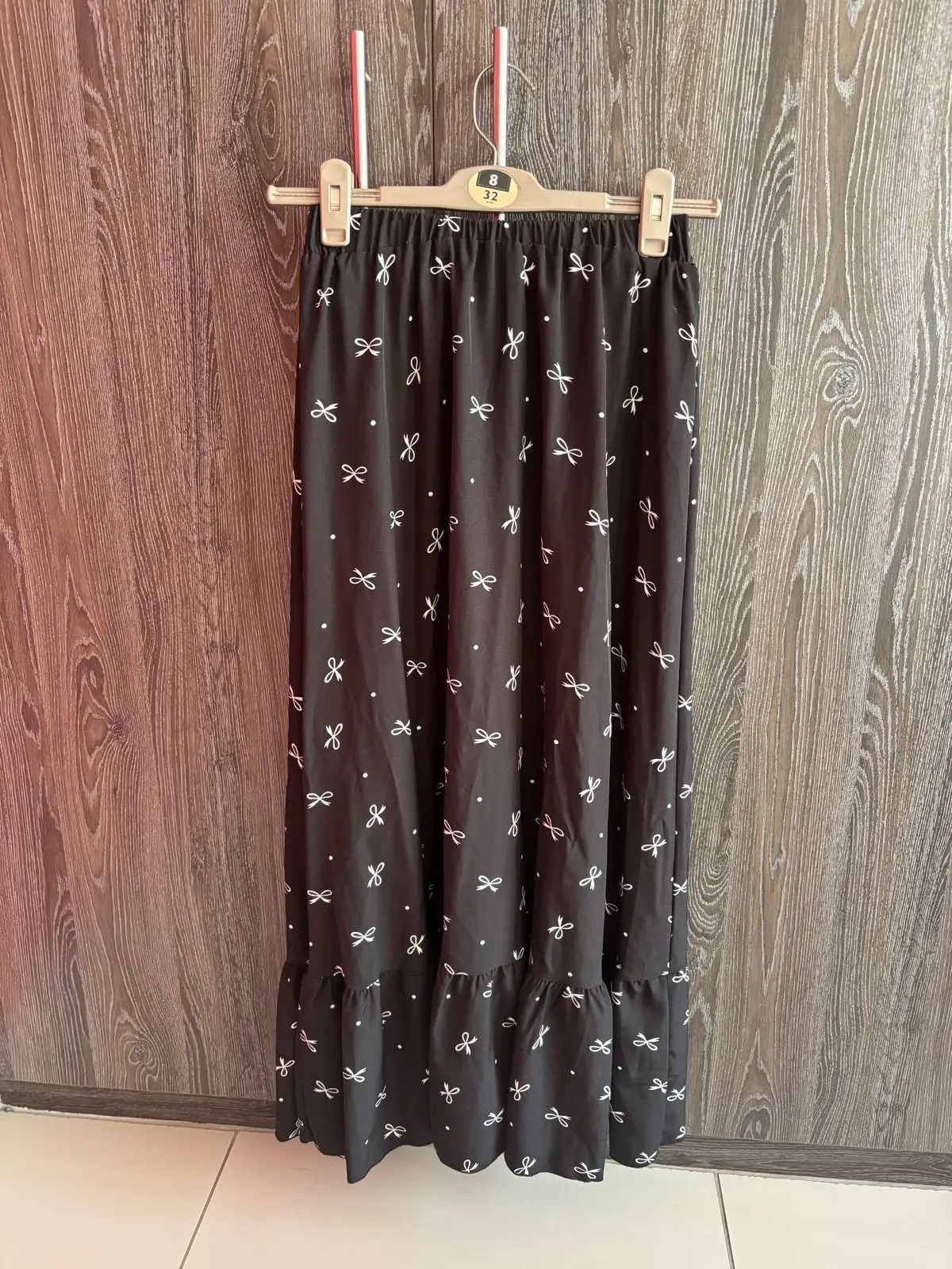 Black and White Bow Print Maxi Skirt