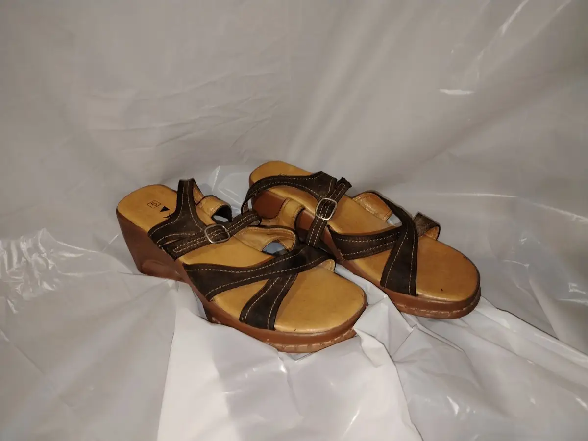 Jet Brown Wedge Heel Sandals Size 6