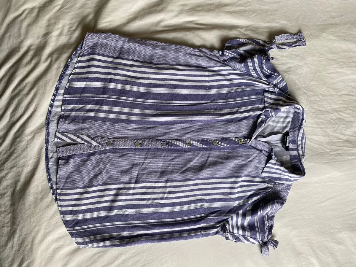 Miladys Blue and White Striped Button-Up Shirt