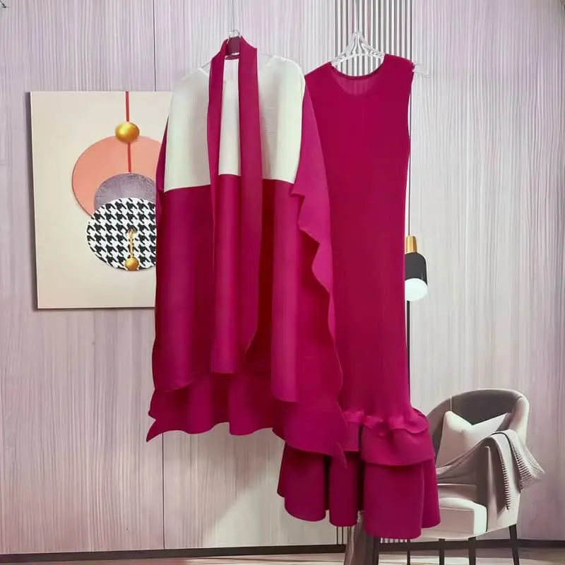 Three part pleated 2 piece