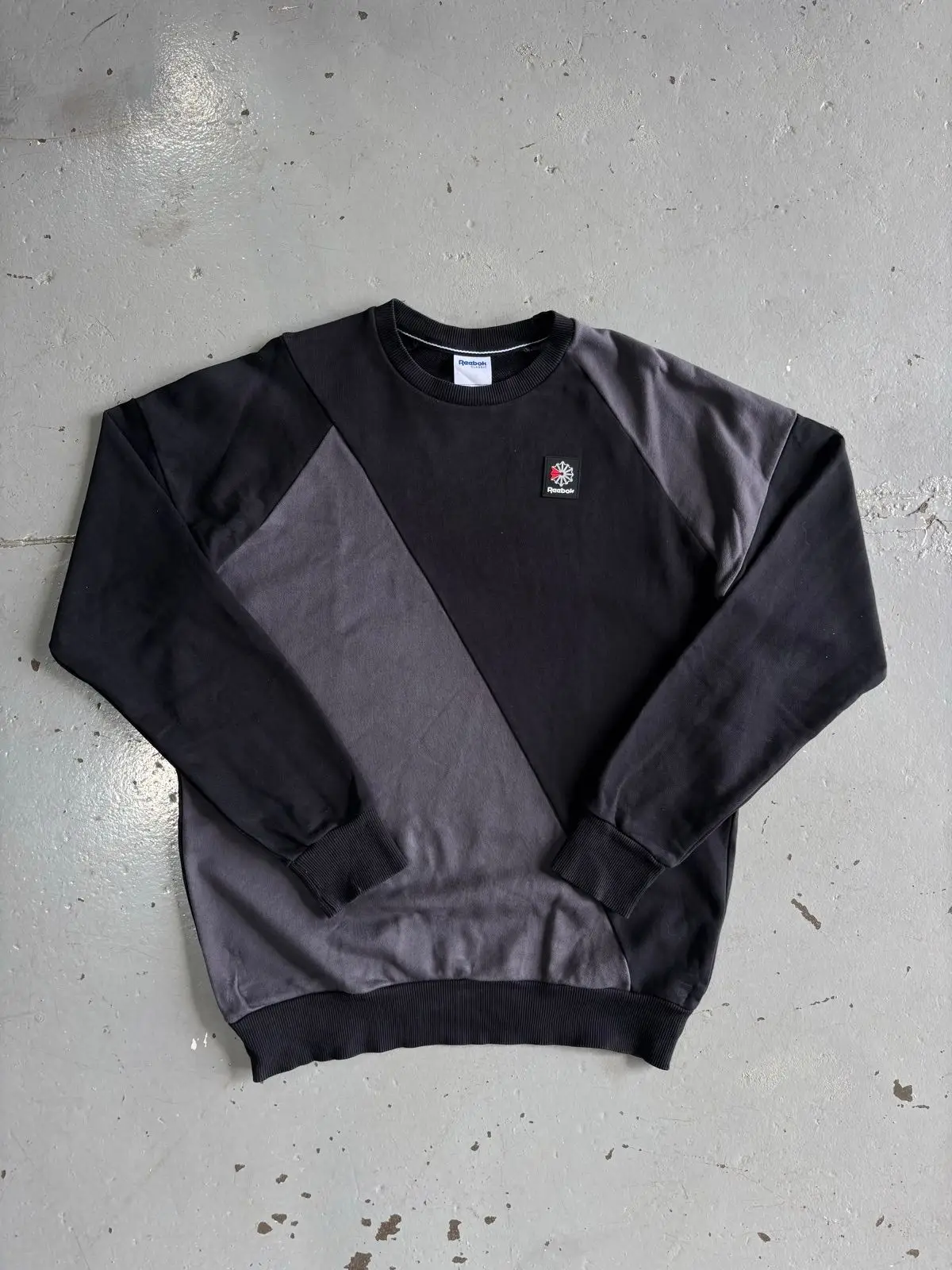 Reebok Classic Colourblock Sweatshirt