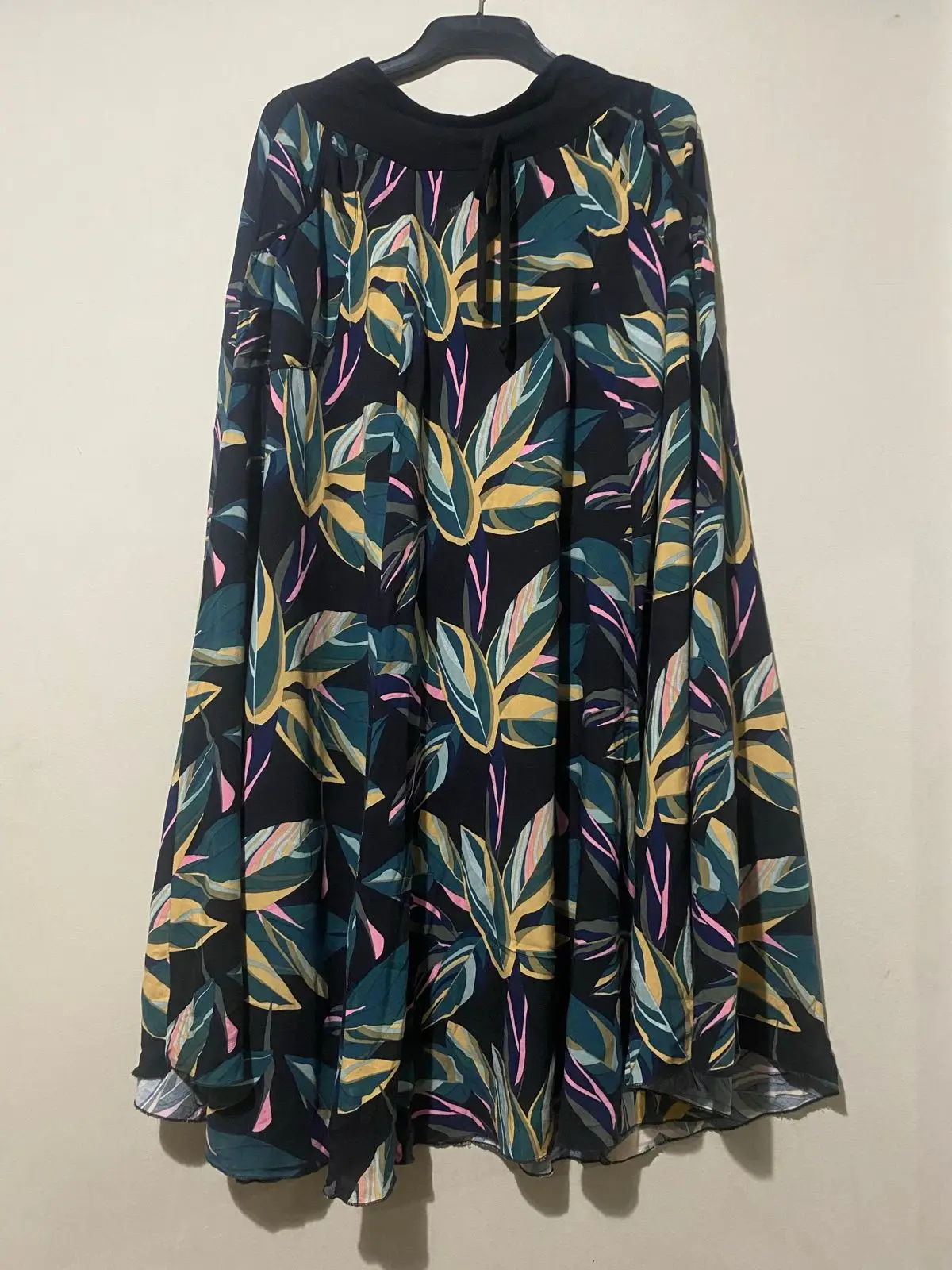 Botanical Leaf Print Long Skirt